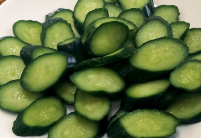 完成したきゅうりのぬか漬け